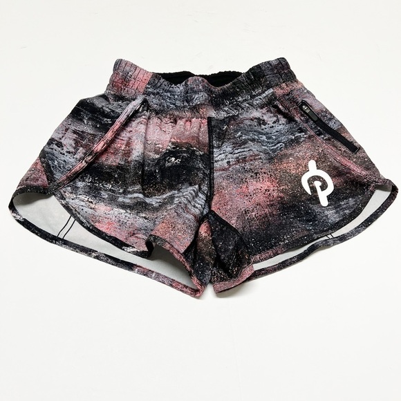 Lululemon Womens Pink Black 4" Hotty Hot Spacedye Splatter Shorts Size 4 - Picture 1 of 7